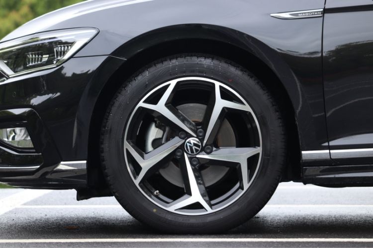 Used Volkswagen Magotan 2023 2 Million Units Commemorative Edition 330TSI DSG Luxury Version Exterior 5