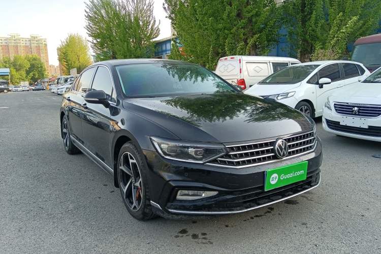 Used Volkswagen Magotan 2023 2 Million Units Limited Edition 330TSI DSG Leading Version Exterior 5