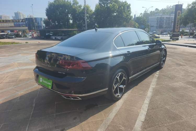 Used Volkswagen Magotan 2023 2 Million Units Commemorative Edition 330TSI DSG Luxury Version Exterior 5
