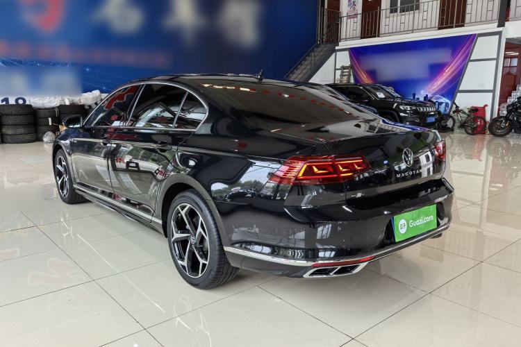 Used Volkswagen Magotan 2023 2 Million Units Commemorative Edition 330TSI DSG Luxury Version Exterior 5