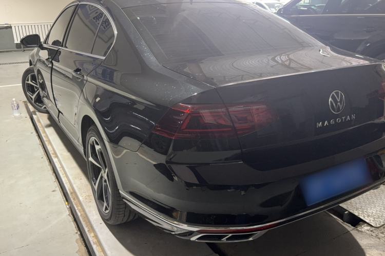 Used Volkswagen Magotan 2023 2 Million Units Limited Edition 330TSI DSG Leading Version Exterior 5
