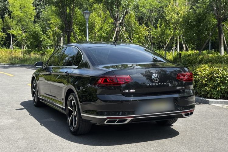 Used Volkswagen Magotan 2023 2 Million Units Commemorative Edition 330TSI DSG Luxury Version Exterior 5