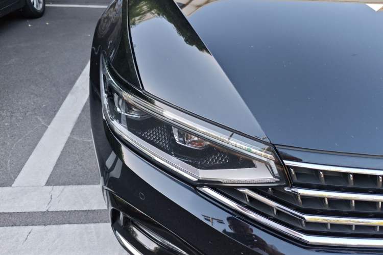 Used Volkswagen Magotan 2023 2 Million Units Commemorative Edition 330TSI DSG Luxury Version Exterior 6