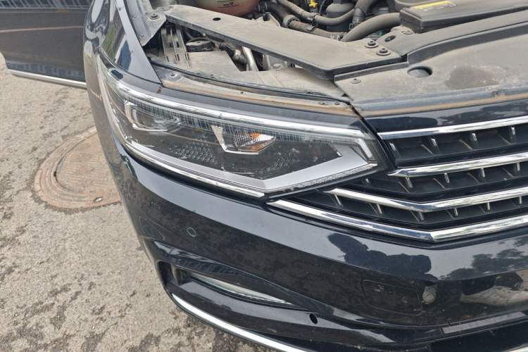 Used Volkswagen Magotan 2023 2 Million Units Limited Edition 330TSI DSG Leading Version Exterior 6