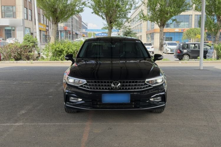Used Volkswagen Magotan 2023 2 Million Units Commemorative Edition 330TSI DSG Luxury Version Exterior 6