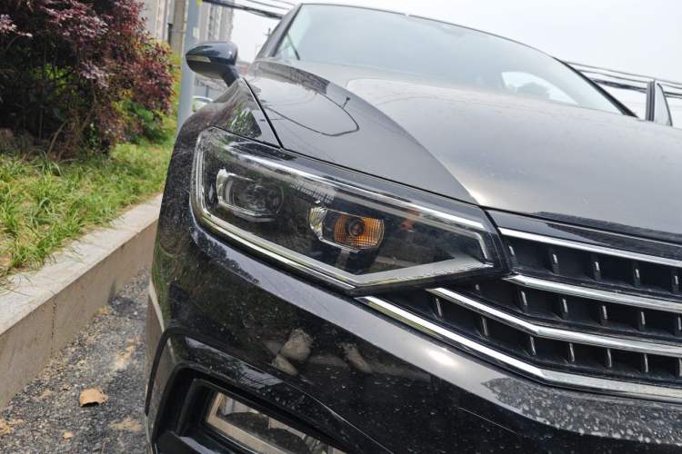 Used Volkswagen Magotan 2023 2 Million Units Commemorative Edition 330TSI DSG Luxury Version Exterior 6