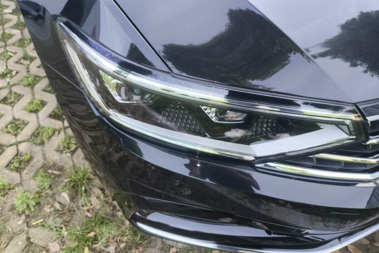 Used Volkswagen Magotan 2023 2 Million Units Commemorative Edition 330TSI DSG Luxury Version Exterior 6