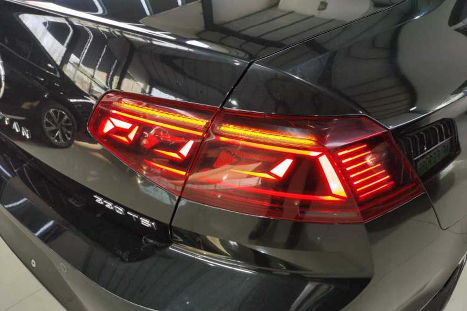 Used Volkswagen Magotan 2023 2 Million Units Commemorative Edition 330TSI DSG Luxury Version Exterior 6