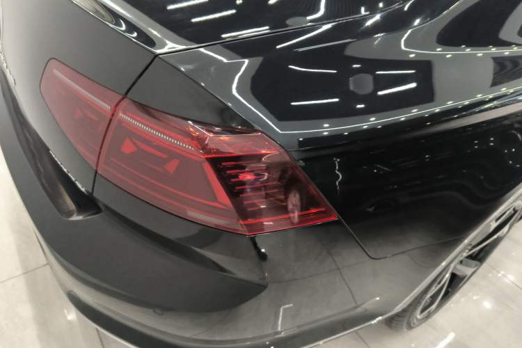 Used Volkswagen Magotan 2023 2 Million Units Commemorative Edition 330TSI DSG Luxury Version Exterior 6