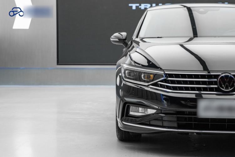 Used Volkswagen Magotan 2023 2 Million Units Commemorative Edition 330TSI DSG Luxury Version Exterior 6