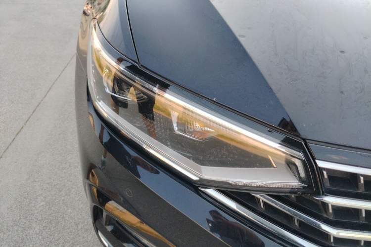 Used Volkswagen Magotan 2023 2 Million Units Commemorative Edition 330TSI DSG Luxury Version Exterior 6
