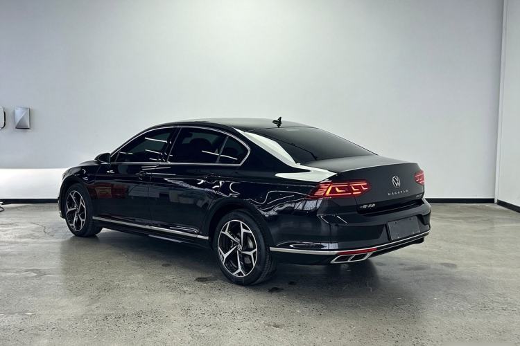 Used Volkswagen Magotan 2023 2 Million Units Limited Edition 330TSI DSG Leading Version Exterior 6