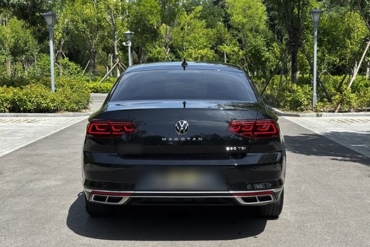 Used Volkswagen Magotan 2023 2 Million Units Commemorative Edition 330TSI DSG Luxury Version Exterior 6