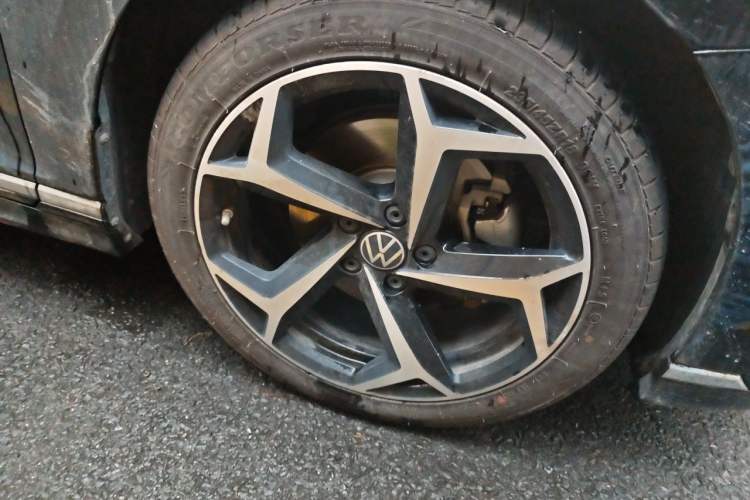 Used Volkswagen Magotan 2023 2 Million Units Commemorative Edition 330TSI DSG Luxury Version Exterior 7