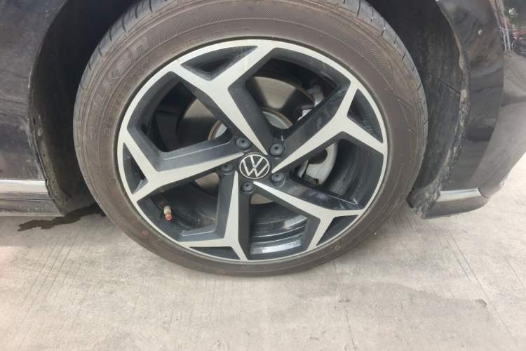 Used Volkswagen Magotan 2023 2 Million Units Commemorative Edition 330TSI DSG Luxury Version Exterior 7