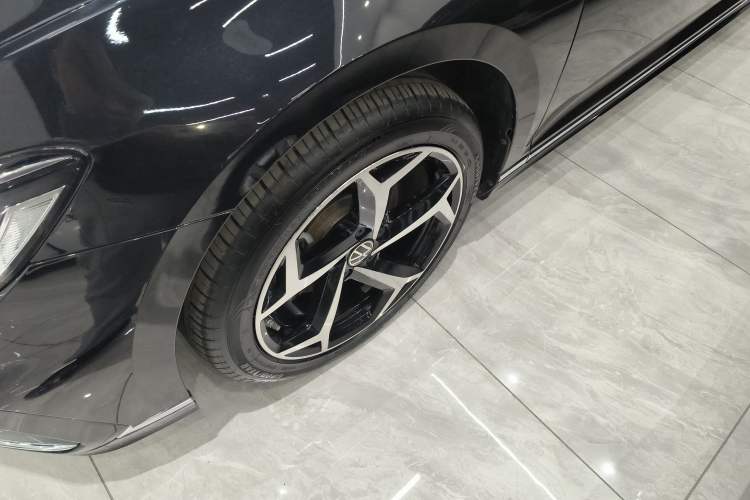 Used Volkswagen Magotan 2023 2 Million Units Commemorative Edition 330TSI DSG Luxury Version Exterior 7