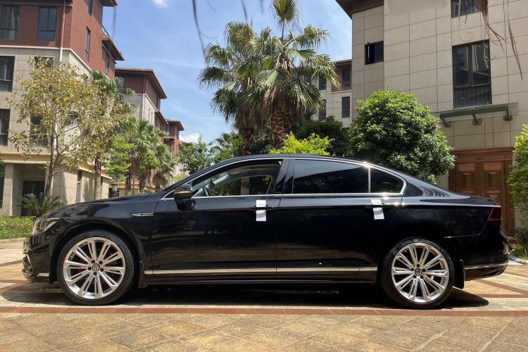 Used Volkswagen Magotan 2023 2 Million Units Commemorative Edition 330TSI DSG Luxury Version Exterior 8
