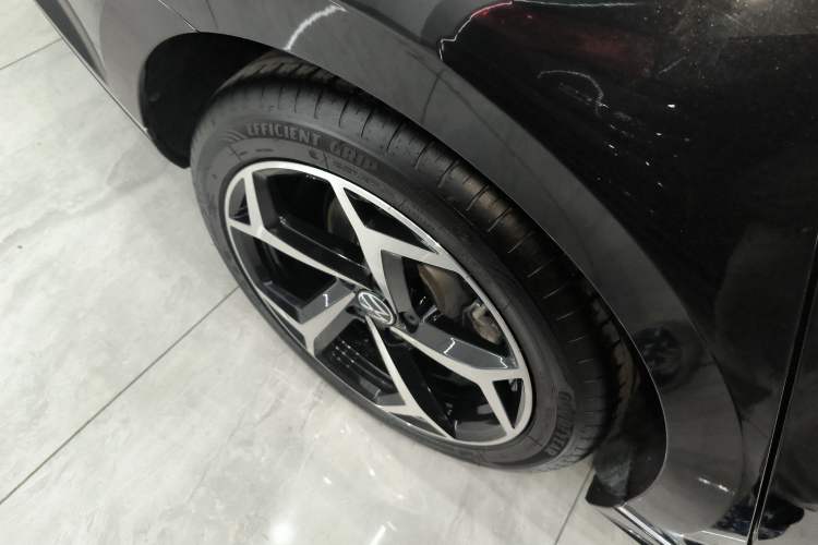 Used Volkswagen Magotan 2023 2 Million Units Commemorative Edition 330TSI DSG Luxury Version Exterior 8