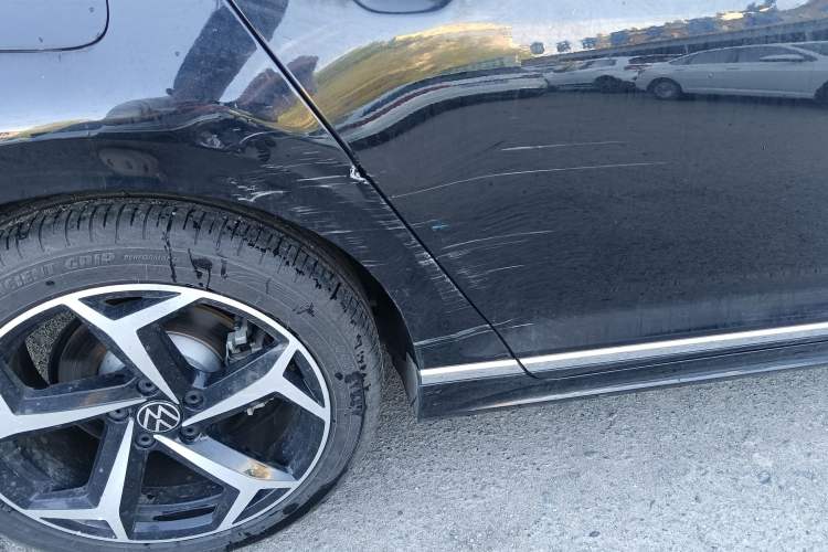 Used Volkswagen Magotan 2023 2 Million Units Limited Edition 330TSI DSG Leading Version Exterior 9