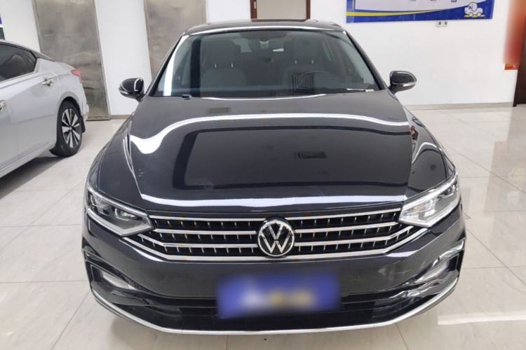 Used Volkswagen Magotan 2023 2 Million Units Limited Edition 330TSI DSG Leading Version Front
