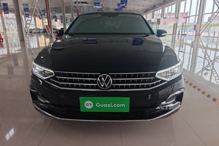 Used Volkswagen Magotan 2023 2 Million Units Limited Edition 330TSI DSG Leading Version Front