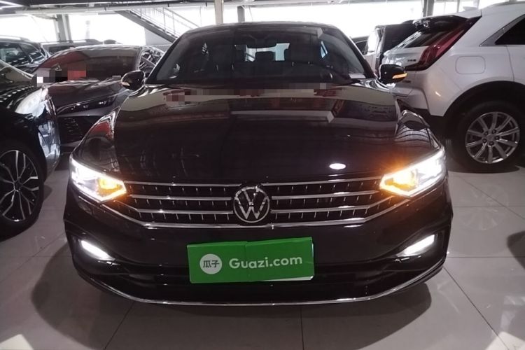 Used Volkswagen Magotan 2023 2 Million Units Commemorative Edition 330TSI DSG Luxury Version Front