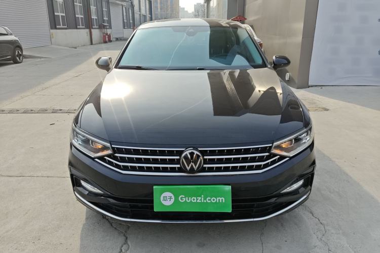 Used Volkswagen Magotan 2023 2 Million Units Commemorative Edition 330TSI DSG Luxury Version Front