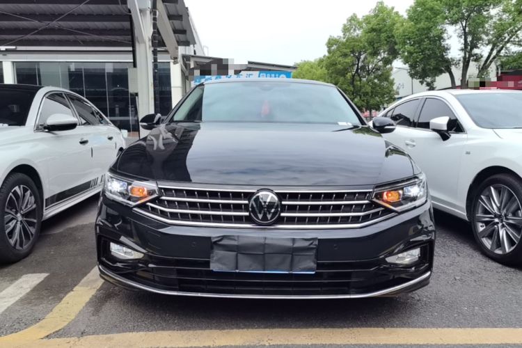 Used Volkswagen Magotan 2023 2 Million Units Limited Edition 330TSI DSG Leading Version Front