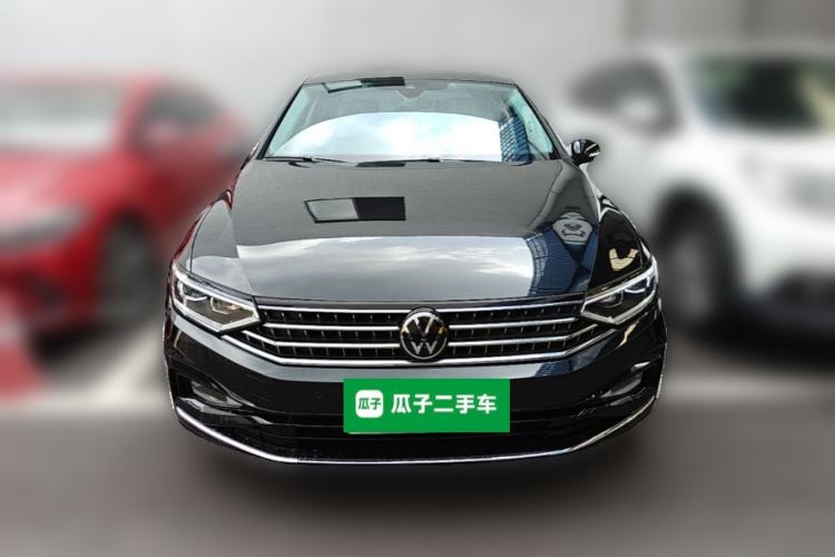 Used Volkswagen Magotan 2023 2 Million Units Commemorative Edition 330TSI DSG Luxury Version Front
