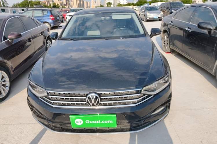 Used Volkswagen Magotan 2023 2 Million Units Limited Edition 330TSI DSG Leading Version Front