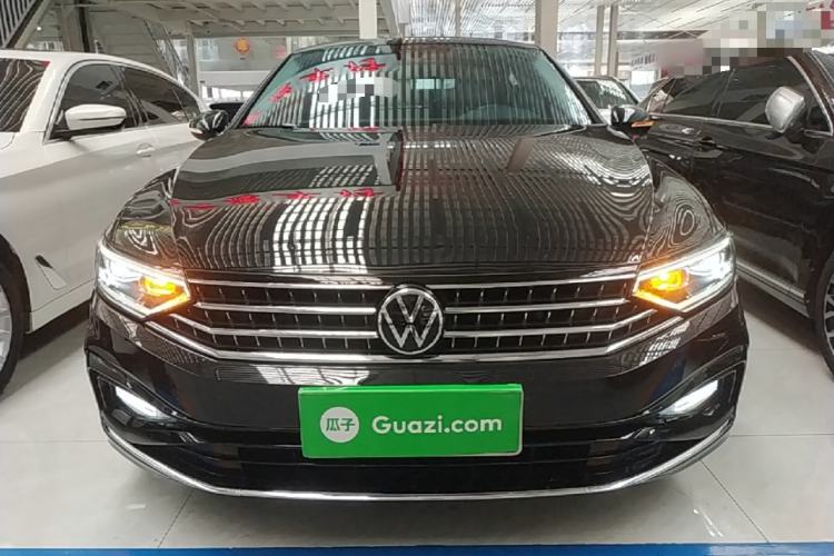Used Volkswagen Magotan 2023 2 Million Units Limited Edition 330TSI DSG Leading Version Front