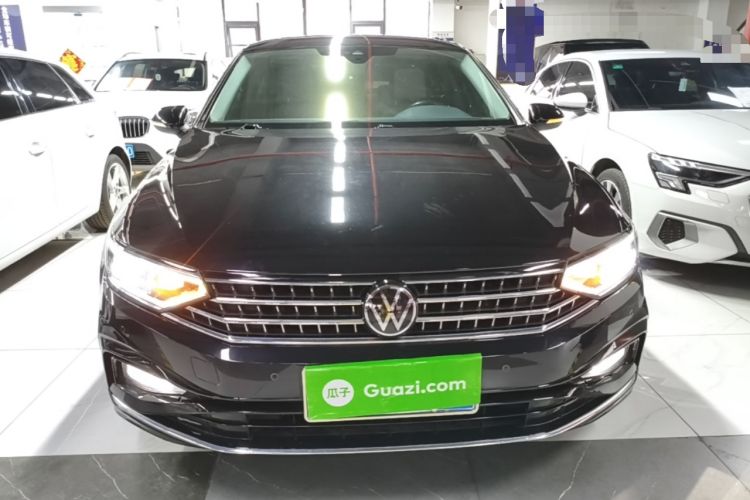 Used Volkswagen Magotan 2023 2 Million Units Commemorative Edition 330TSI DSG Luxury Version Front