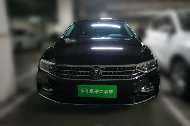 Used Volkswagen Magotan 2023 2 Million Units Commemorative Edition 330TSI DSG Luxury Version Front