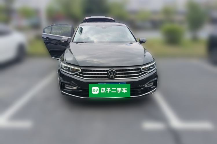 Used Volkswagen Magotan 2023 2 Million Units Commemorative Edition 330TSI DSG Luxury Version Front