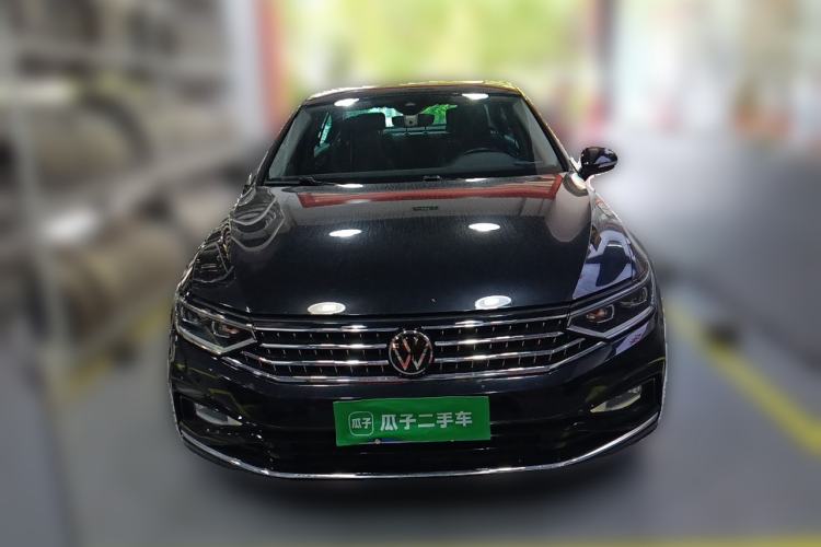 Used Volkswagen Magotan 2023 2 Million Units Commemorative Edition 330TSI DSG Luxury Version Front