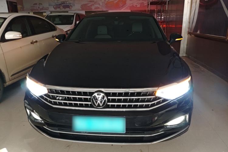 Used Volkswagen Magotan 2023 2 Million Units Commemorative Edition 330TSI DSG Luxury Version Front