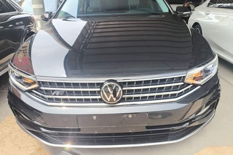Used Volkswagen Magotan 2023 2 Million Units Commemorative Edition 330TSI DSG Luxury Version Front