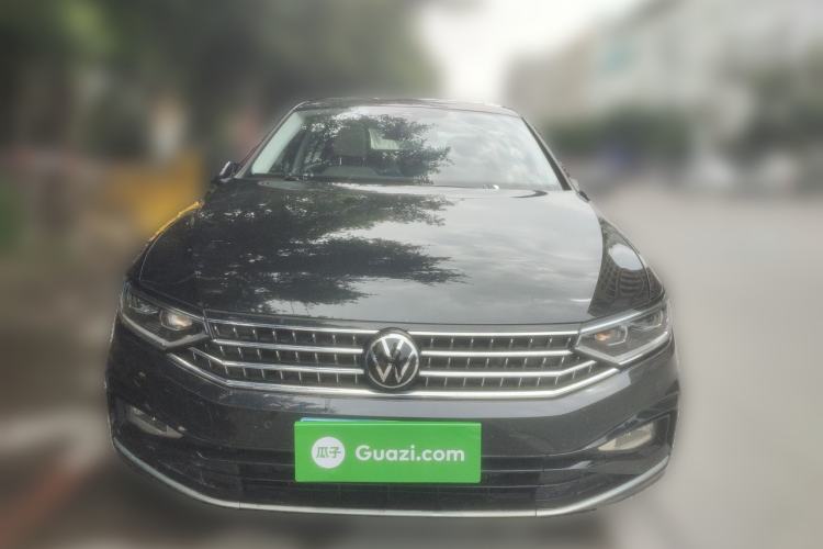 Used Volkswagen Magotan 2023 2 Million Units Commemorative Edition 330TSI DSG Luxury Version Front