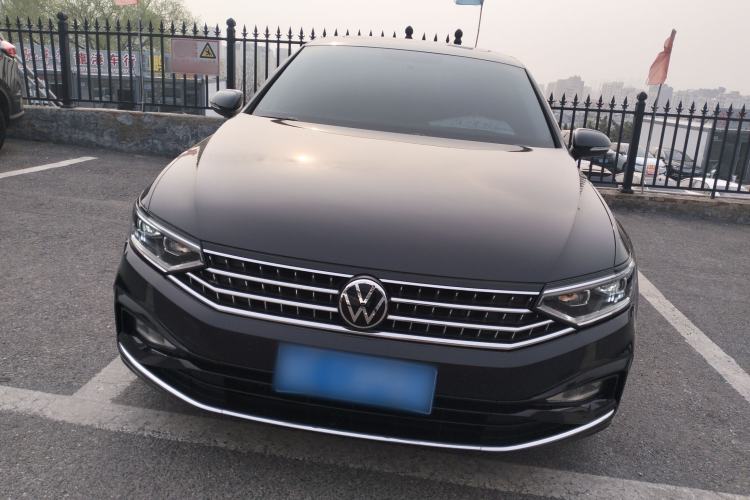 Used Volkswagen Magotan 2023 2 Million Units Limited-Edition 280TSI DSG Comfort Version Front