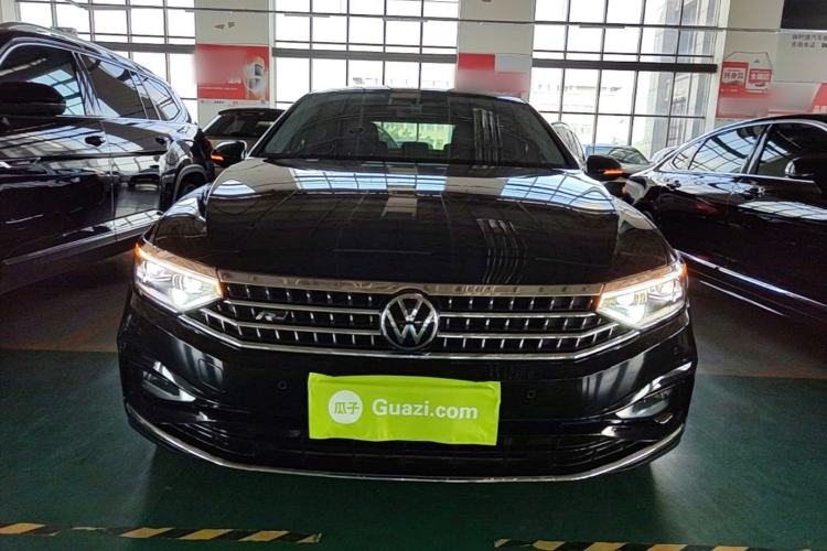 Used Volkswagen Magotan 2023 2 Million Units Limited Edition 280TSI DSG Leading Version Front