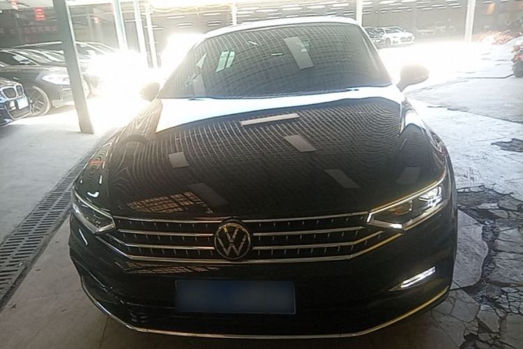 Used Volkswagen Magotan 2023 2 Million Units Commemorative Edition 330TSI DSG Luxury Version Front