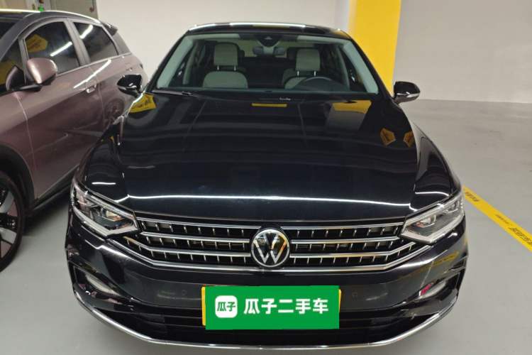 Used Volkswagen Magotan 2023 2 Million Units Commemorative Edition 330TSI DSG Luxury Version Front