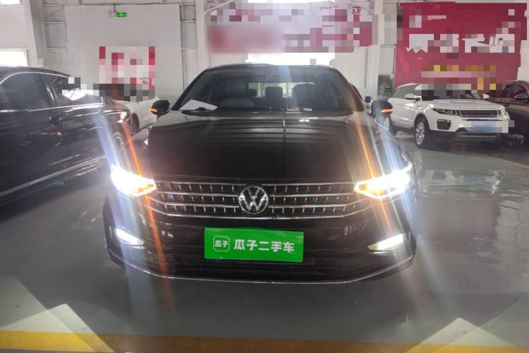 Used Volkswagen Magotan 2023 2 Million Units Limited Edition 280TSI DSG Leading Version Front
