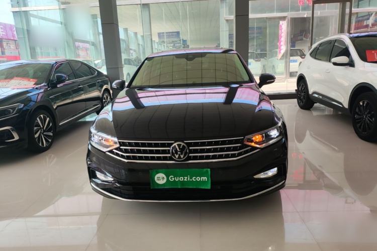 Used Volkswagen Magotan 2023 2 Million Units Commemorative Edition 330TSI DSG Luxury Version Front
