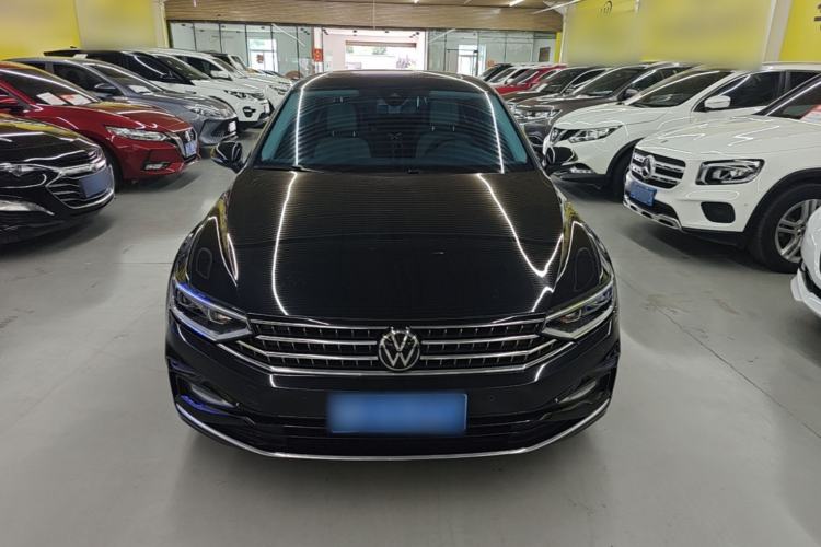 Used Volkswagen Magotan 2023 2 Million Units Commemorative Edition 330TSI DSG Luxury Version Front