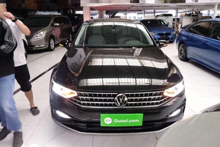 Used Volkswagen Magotan 2023 2 Million Units Commemorative Edition 330TSI DSG Luxury Version Front