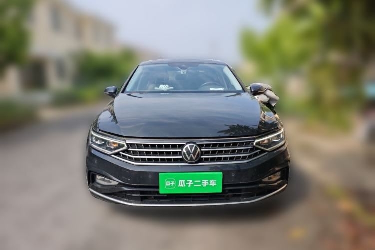 Used Volkswagen Magotan 2023 2 Million Units Commemorative Edition 330TSI DSG Luxury Version Front