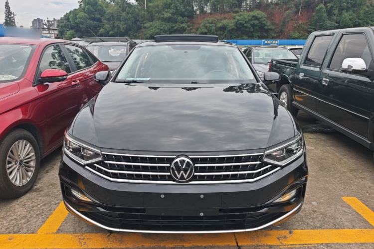 Used Volkswagen Magotan 2023 2 Million Units Limited-Edition 280TSI DSG Comfort Version Front