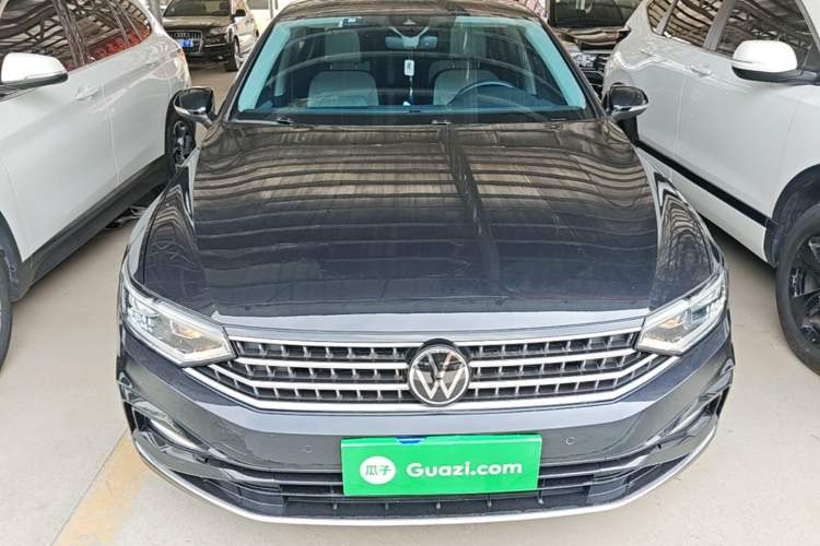 Used Volkswagen Magotan 2023 2 Million Units Commemorative Edition 330TSI DSG Luxury Version Front