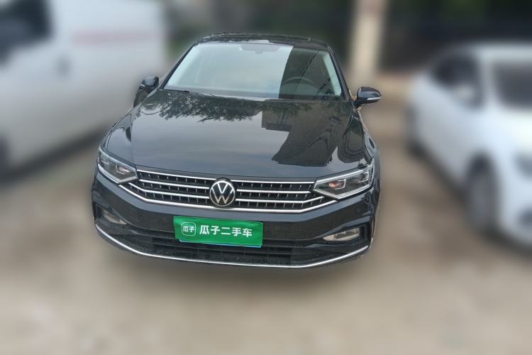 Used Volkswagen Magotan 2023 2 Million Units Limited Edition 330TSI DSG Leading Version Front